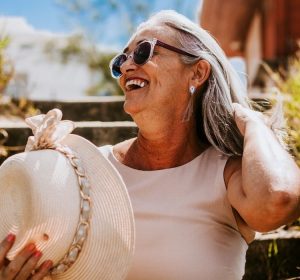 Como se tratam melhor que os homens, as mulheres têm um envelhecimento mais saudável